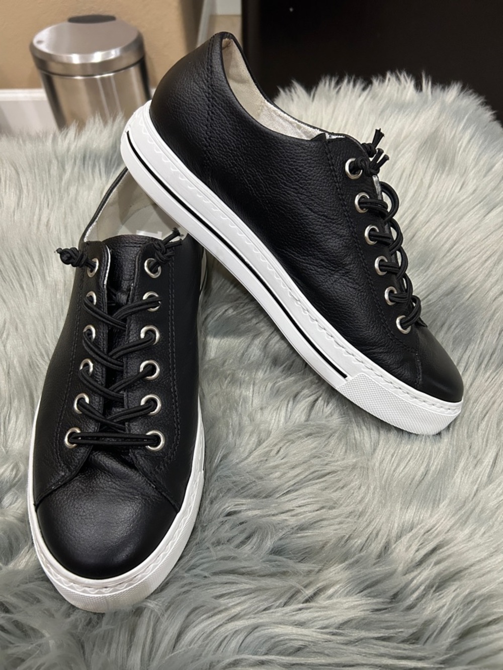 Paul Green Black Leather Low-Top Sneakers with White Platform Sole